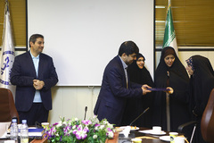 تجلیل از هنرمندان نمایشگاه نفس‌المطمئنه