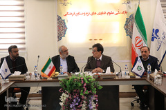 بازدید حسام الدین آشنا، مشاور رییس جمهور از پارک علوم، فناوری نرم و صنایع فرهنگی جهاددانشگاهی