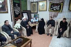 حضور رئیس جمهور در منزل سردار شهید سپهبد حاج قاسم سلیمانی