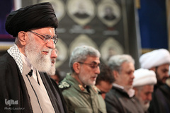 مراسم اقامه نماز بر پیکر مطهر سپهبد شهید حاج قاسم سلیمانی و همرزمان شهیدش با حضور رهبر معظم انقلاب