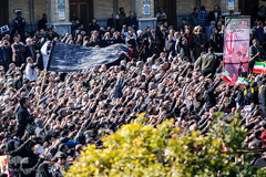 راهپيمايي سوگواران سردار دل‌ها در شيراز