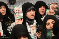 دیدار هزاران تن از مردم قم با رهبر انقلاب