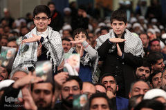 دیدار هزاران تن از مردم قم با رهبر انقلاب