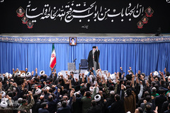 دیدار هزاران تن از مردم قم با رهبر انقلاب