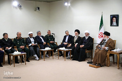 دیدار دست‌اندرکاران کنگره ۲۰۰۰ شهید استان بوشهر با رهبر انقلاب