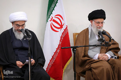 دیدار دست‌اندرکاران کنگره ۲۰۰۰ شهید استان بوشهر با رهبر انقلاب