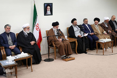 دیدار جمعی از دست‌اندرکاران و کارگزاران حج با حضرت آیت‌الله خامنه‌ای، رهبر معظم انقلاب اسلامی