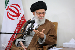  حضرت آیت‌الله خامنه‌ای، رهبر معظم انقلاب اسلامی