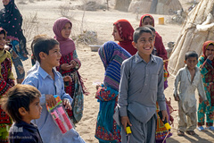 ارائه خدمات پزشکی و مشاوره به سیل زدگان سیستان و بلوچستان