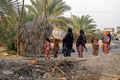 ارائه خدمات پزشکی و مشاوره به سیل زدگان سیستان و بلوچستان