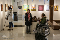 نمایشگاه گروهی آثار هنرهای تجسمی و صنایع دستی هنرمندان توان‌یاب «جلوه‌های هنر»در گالری مهر هنر 