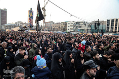 اجتماع عزاداران فاطمی در میدان امام خمینی (ره)