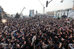 اجتماع عزاداران فاطمی در میدان امام خمینی (ره)