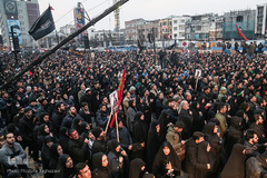 اجتماع عزاداران فاطمی در میدان امام خمینی (ره)