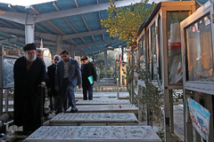 حضور رهبر انقلاب در مرقد مطهر امام خمینی(ره) و گلزار شهدا