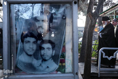 حضور رهبر انقلاب در مرقد مطهر امام خمینی(ره) و گلزار شهدا