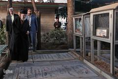 حضور رهبر انقلاب در مرقد مطهر امام خمینی(ره) و گلزار شهدا