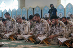 محفل انس با قرآن کاروان قرآنی انقلاب در شهرستان جاسک