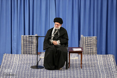 دیدار هزاران نفر از اقشار مختلف مردم با رهبر انقلاب