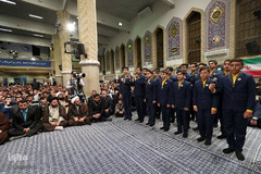 دیدار هزاران نفر از اقشار مختلف مردم با رهبر انقلاب