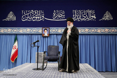 دیدار هزاران نفر از اقشار مختلف مردم با رهبر انقلاب