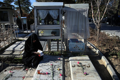 مراسم عطرافشانی و گلباران مزار مطهر شهدای بهشت زهرا(س) تهران