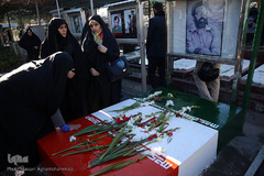 مراسم عطرافشانی و گلباران مزار مطهر شهدای بهشت زهرا(س) تهران