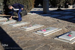 مراسم عطرافشانی و گلباران مزار مطهر شهدای بهشت زهرا(س) تهران