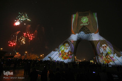 نور افشانی میدان آزادی به مناسبت سالروز پیروزی انقلاب اسلامی