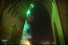 نور افشانی میدان آزادی به مناسبت سالروز پیروزی انقلاب اسلامی