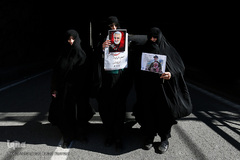 همه آمدیم به عشق سردار