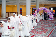 جشن تكلیف دانش‌آموزان شیرازی در حرم شاهچراغ(ع)