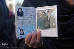 حضور پرشور مردم قم در نخستین ساعات رأی‌گیری