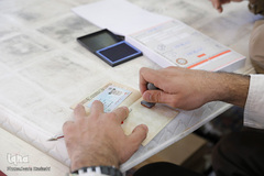 حضور مردم قزوین در پای صندوق های رأی