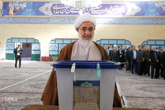 حضور مردم قزوین در پای صندوق های رأی