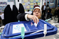 حضور مردم اهواز در پای صندوق‌های رأی