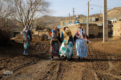 حضور پرشور و حماسی مردم مناطق عشایرنشین ارسباران و شهرستان اهر پای صندوق‌های رأی
