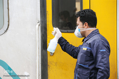 ضدعفونی کردن ایستگاه راه آهن قم