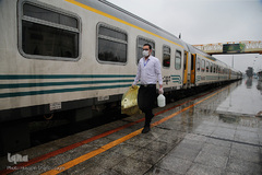 ضدعفونی کردن ایستگاه راه آهن قم