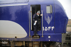 ضدعفونی کردن ایستگاه راه آهن قم