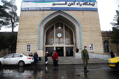 ضدعفونی کردن ایستگاه راه آهن قم