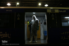 عملیات ضد عفونی کردن ناوگان حمل و نقل عمومی در تهران