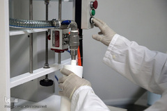 بازدید خبرنگاران از خط تولید لوازم بهداشتی هلال احمر ایران