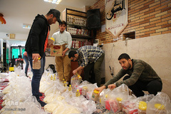 تقسیم مهربانی با نیازمندان در آستانه سال نو