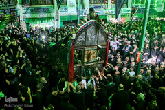 آیین سنتی عزاداری ظهر عاشورا در تکیه تجریش
