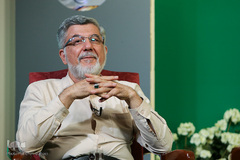 عباس منوچهری پژوهشگر حوزه علوم سیاسی و استاد تمام گروه علوم سیاسی دانشگاه تربیت مدرس