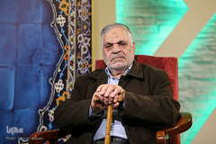 عزت‌الله مطهری، معروف به عزت شاهی، از معرو‌ف‌ترین زندانیان سیاسی قبل از انقلاب