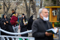 آغاز سال نو در خیابان های اطراف حرم مطهر رضوی