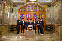 لحظه تحويل سال نو در حرم مطهر حضرت شاهچراغ