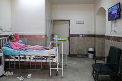 تحویل سال نو در بخشهای ویژه کرونای بیمارستان هاجر